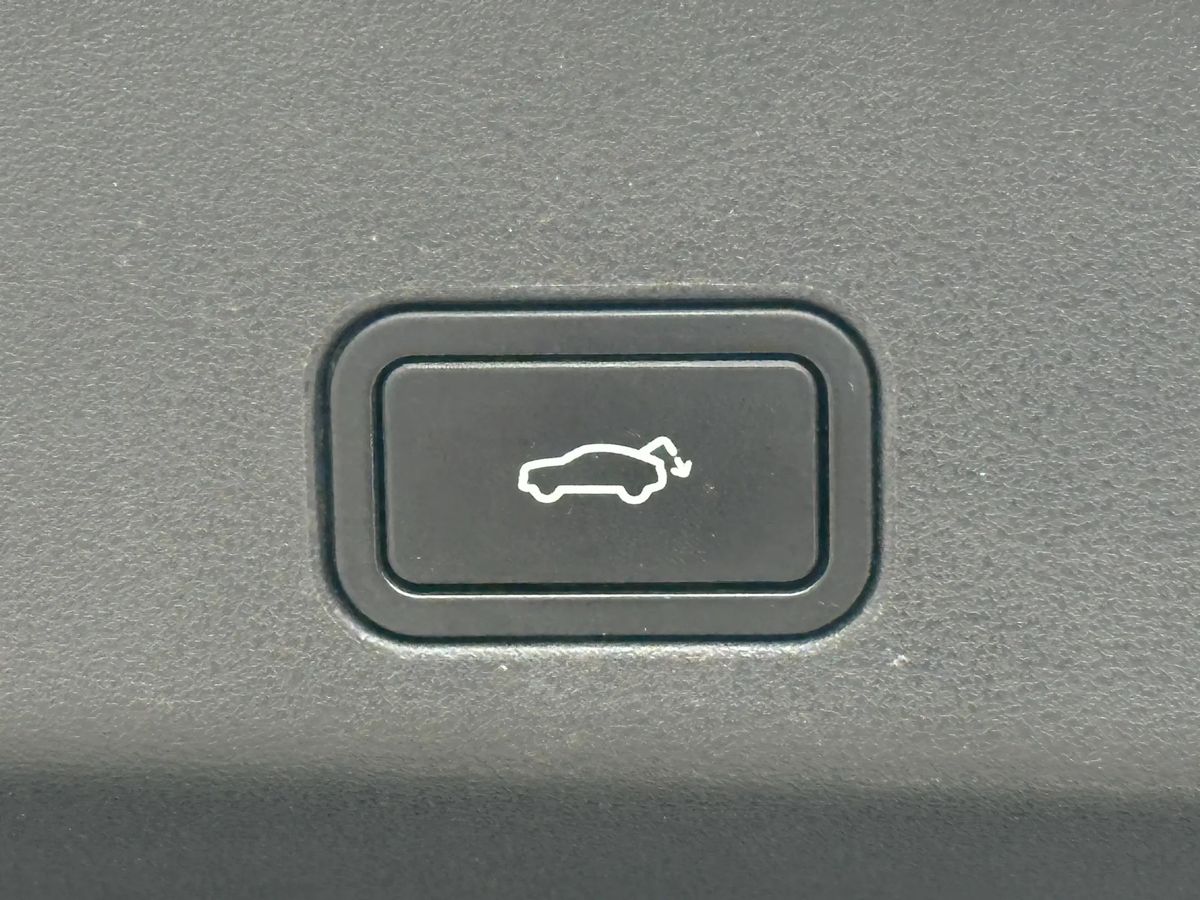 Geely Monjaro — фото 35
