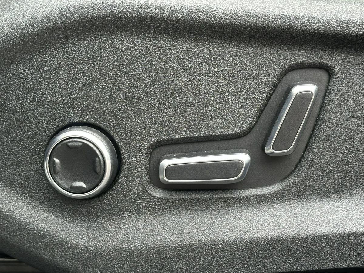 Geely Monjaro — фото 23