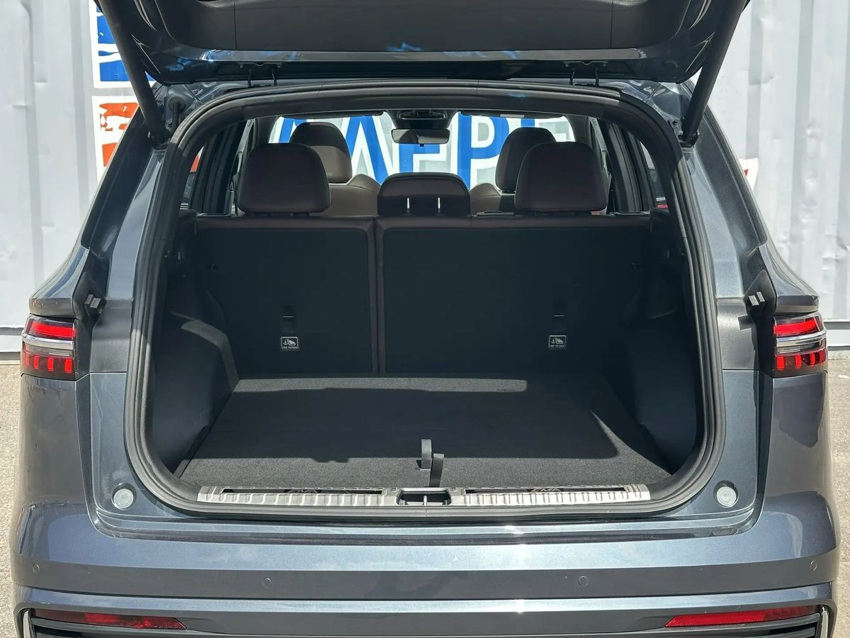 Geely Monjaro — фото 34