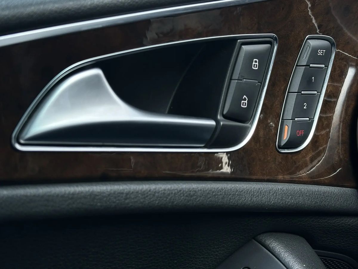 Audi A6 — фото 13