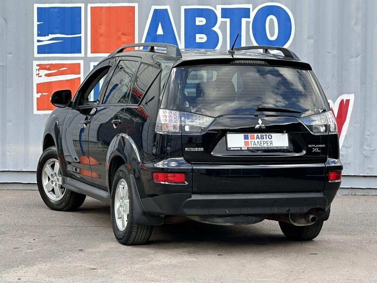 Mitsubishi Outlander — фото 4