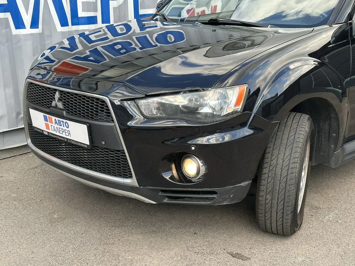Mitsubishi Outlander — фото 7