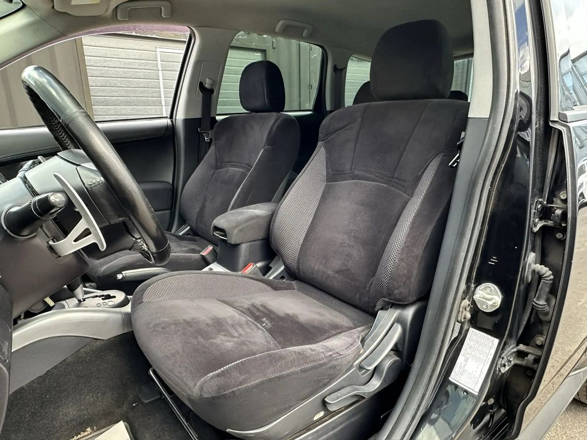 Mitsubishi Outlander — фото 11