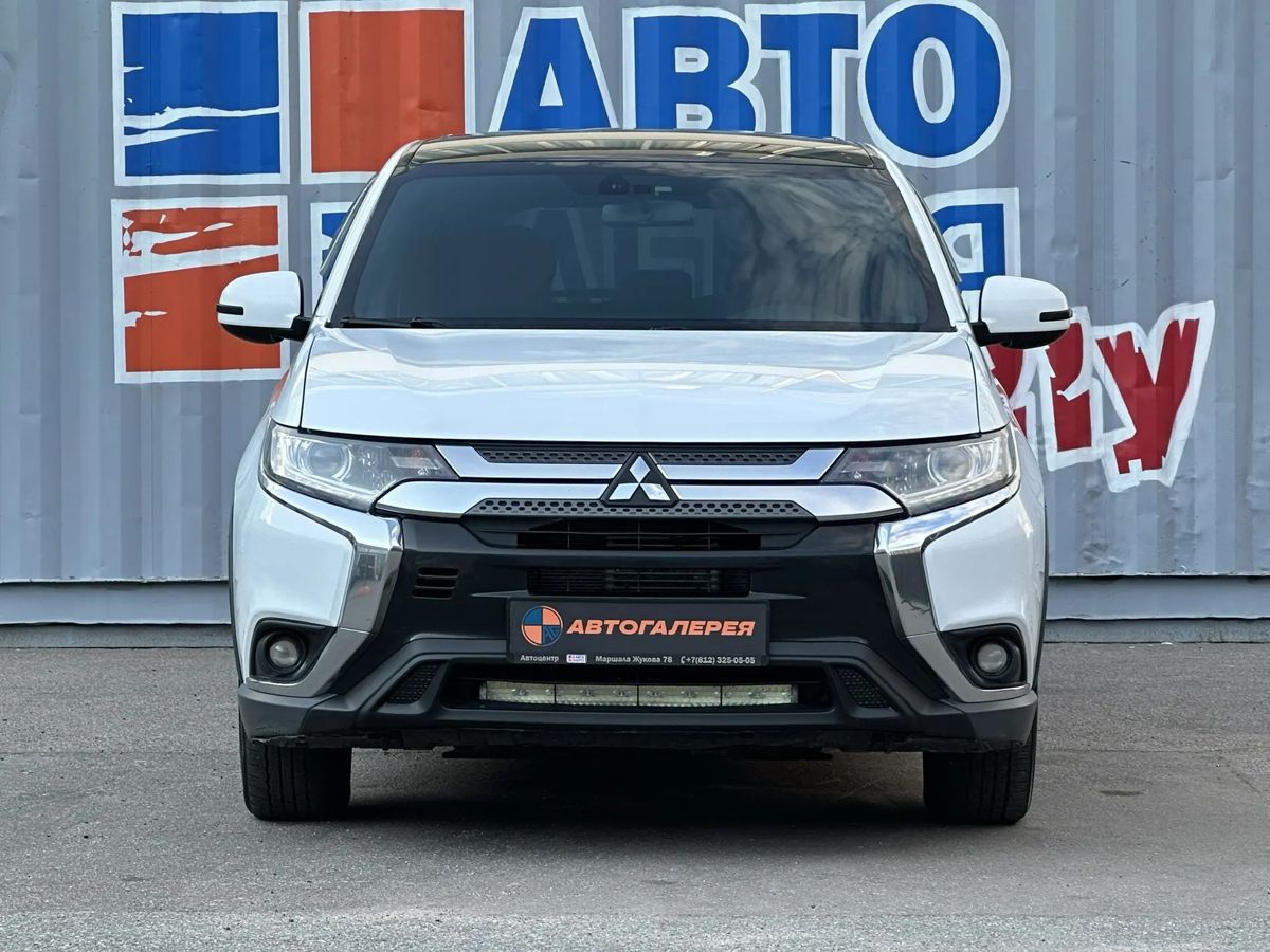 Mitsubishi Outlander — фото 2