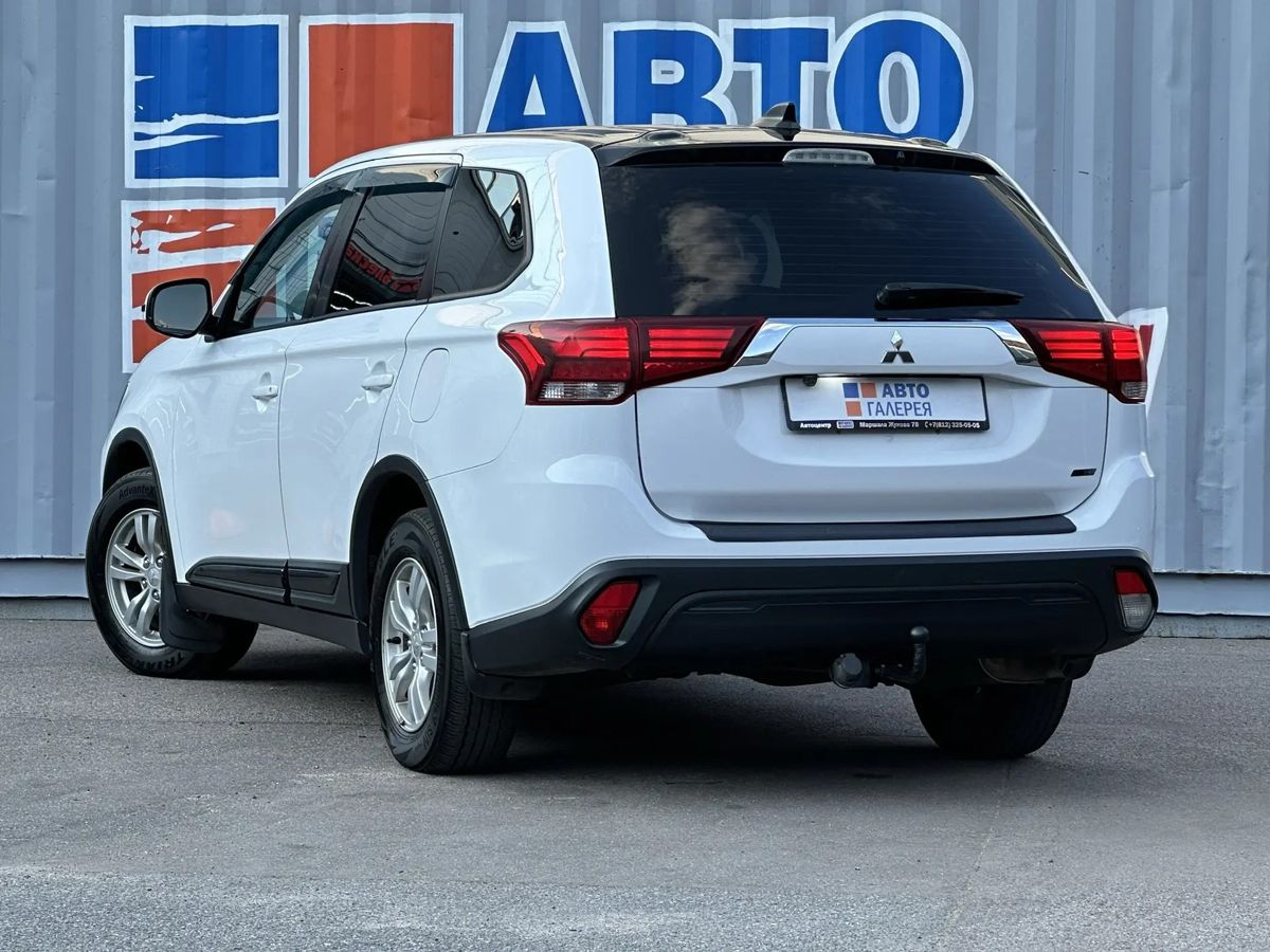 Mitsubishi Outlander — фото 6