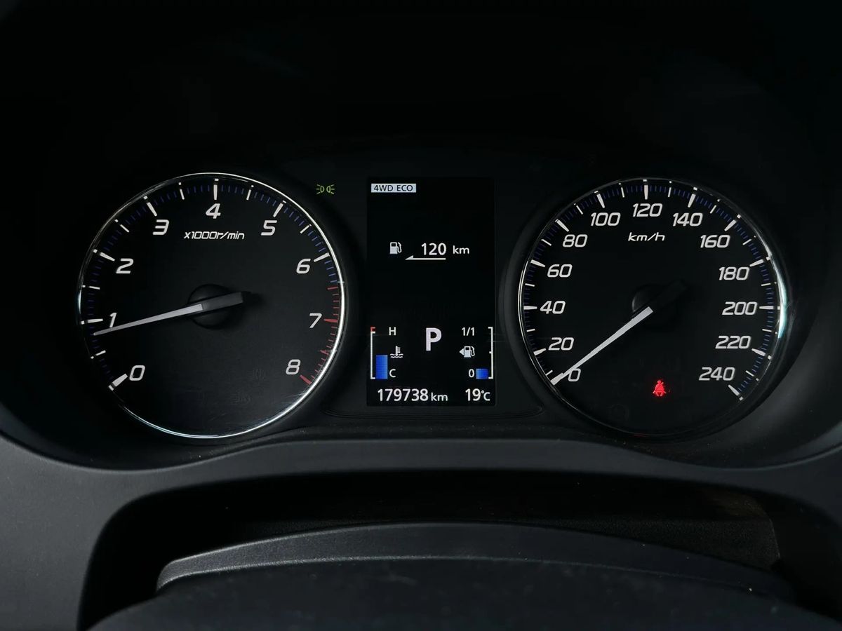 Mitsubishi Outlander — фото 18