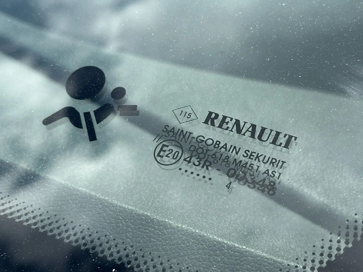 Renault Fluence — фото 27
