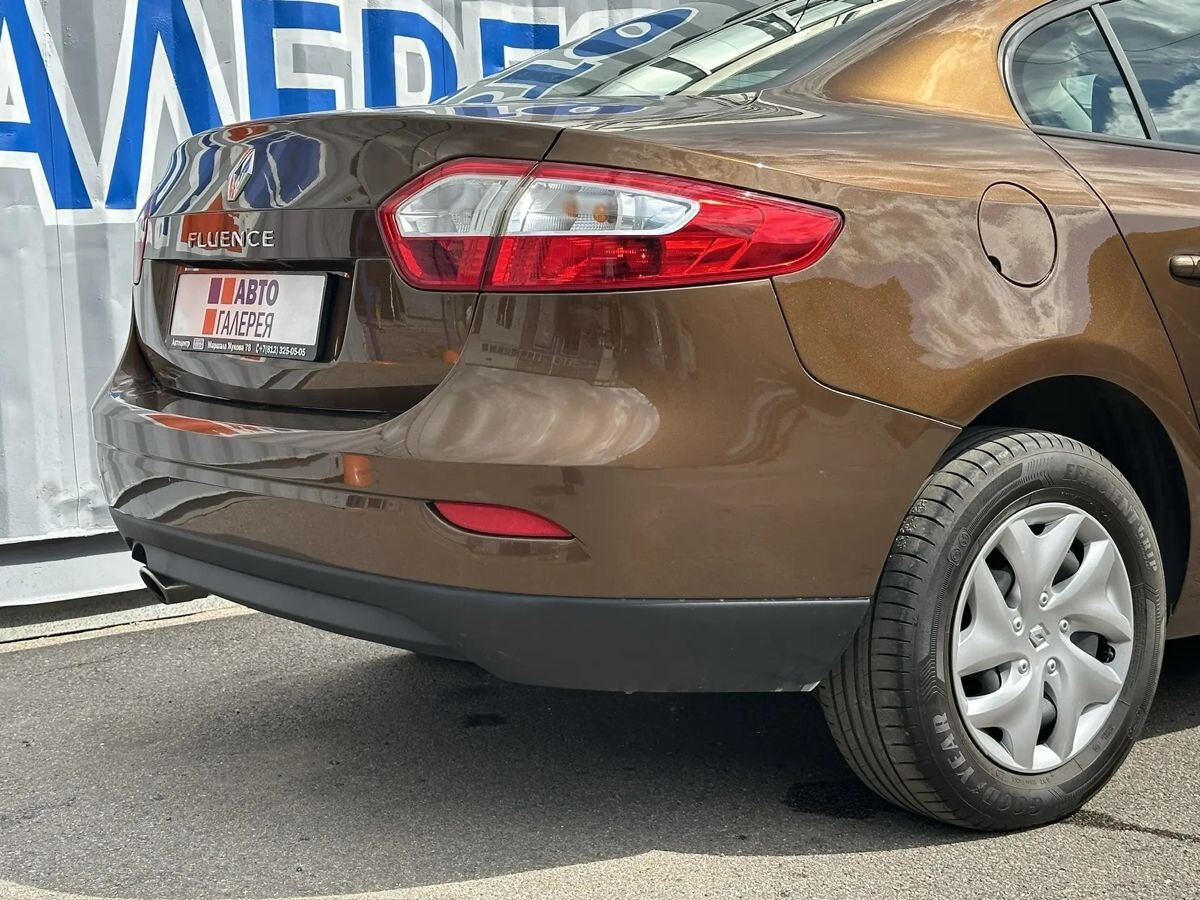 Renault Fluence — фото 10