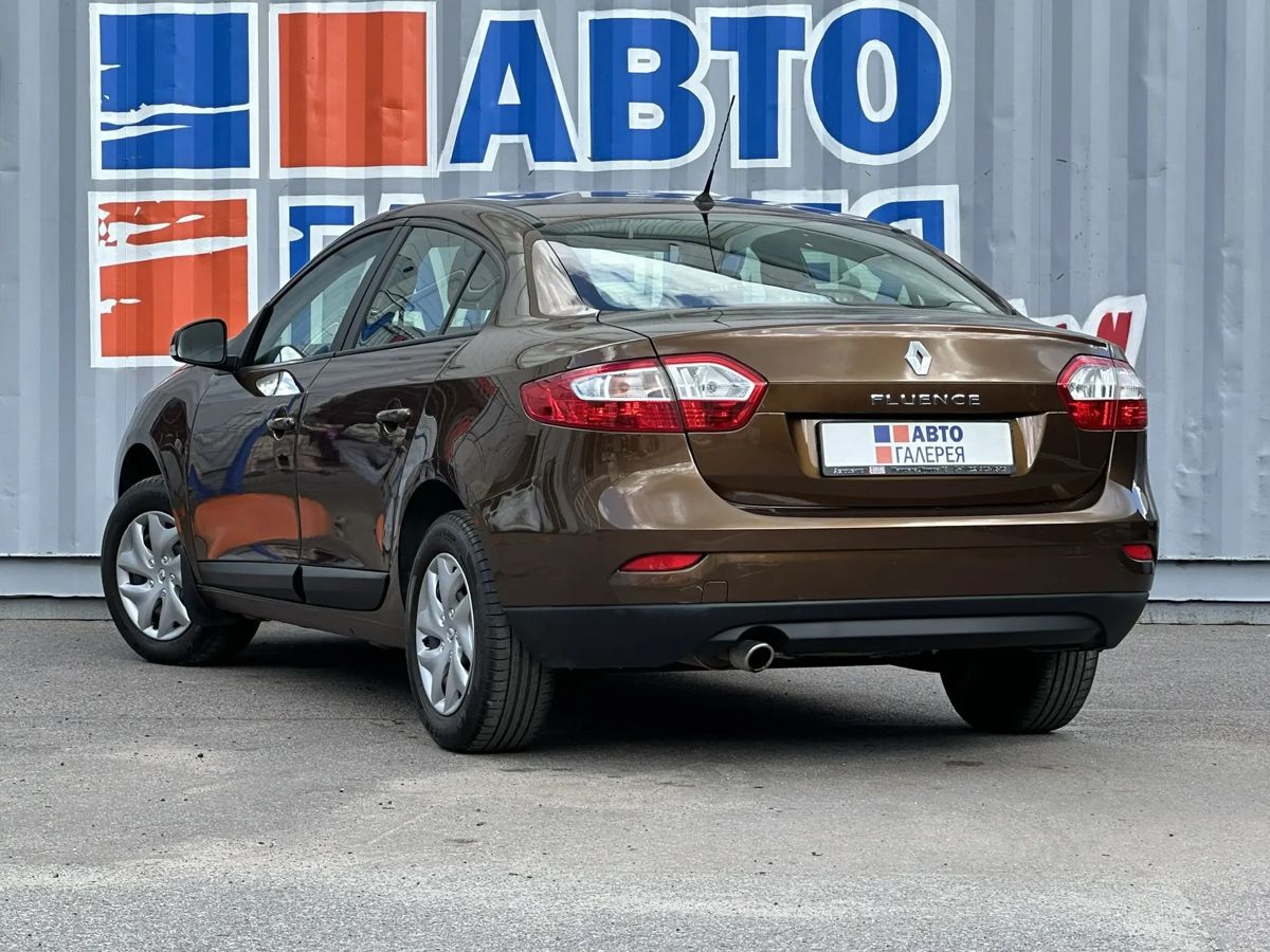 Renault Fluence — фото 3