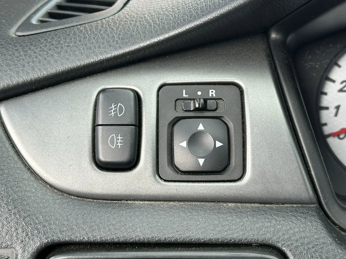 Mitsubishi Lancer — фото 13