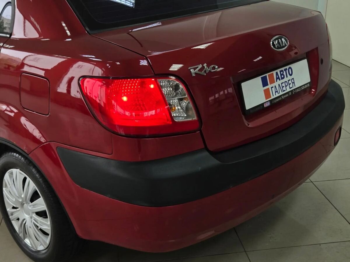 Kia Rio — фото 6