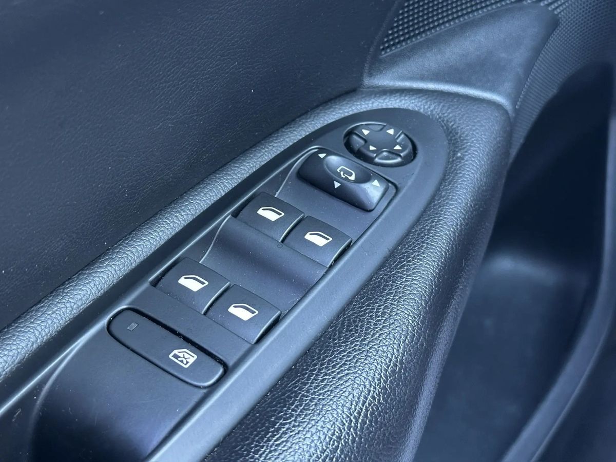Citroen C4 — фото 14