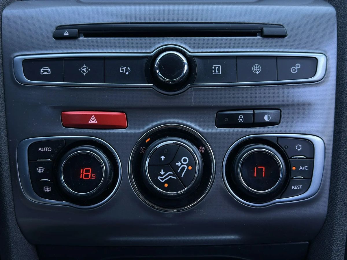 Citroen C4 — фото 11
