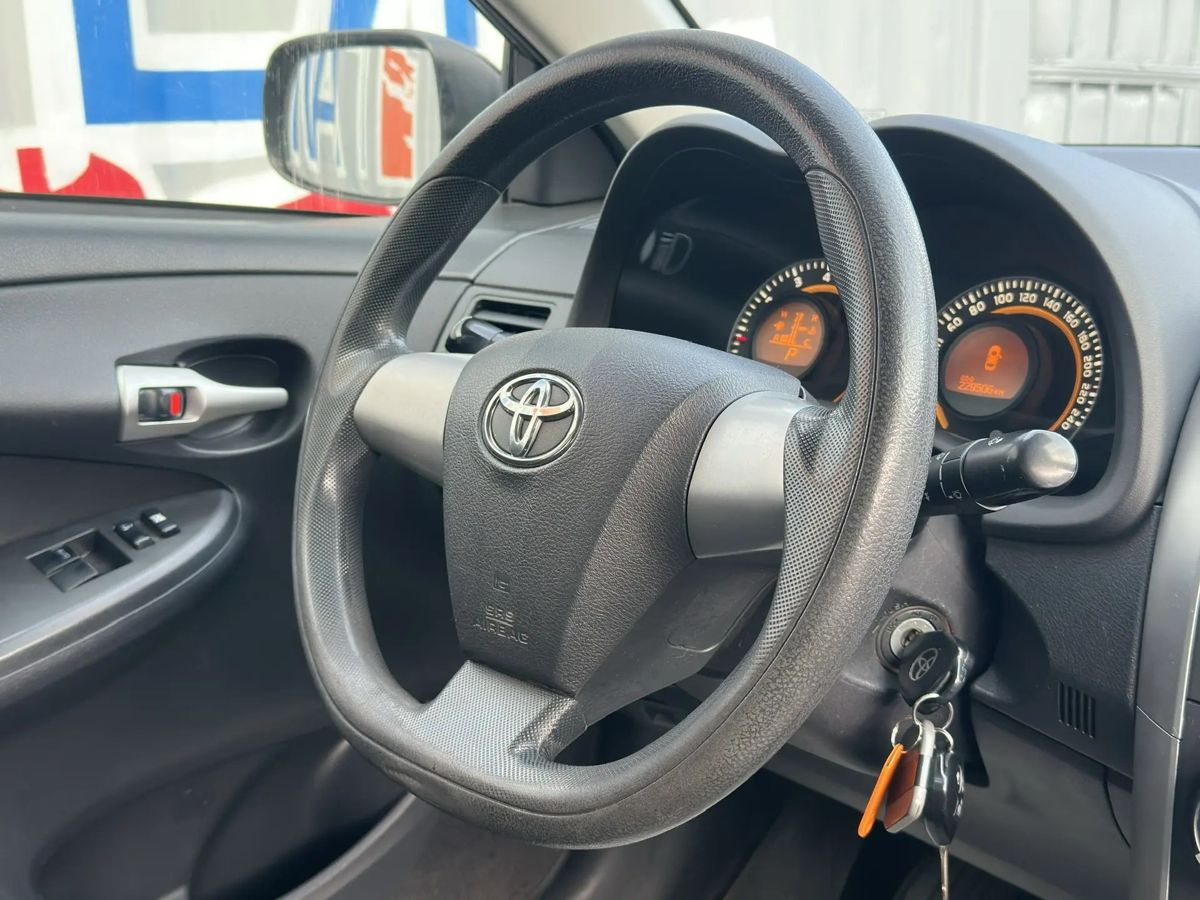 Toyota Corolla — фото 17