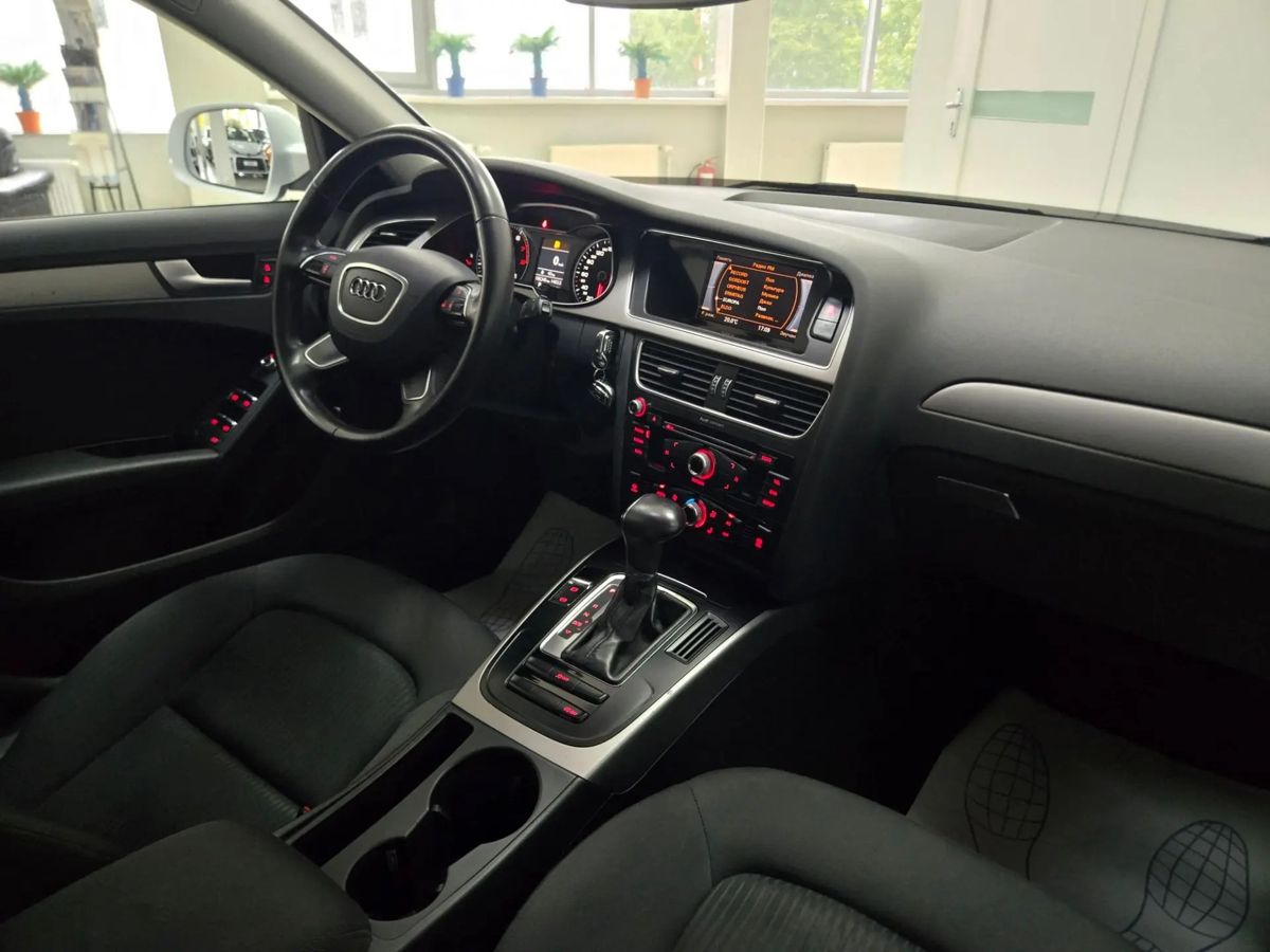 Audi A4 — фото 10