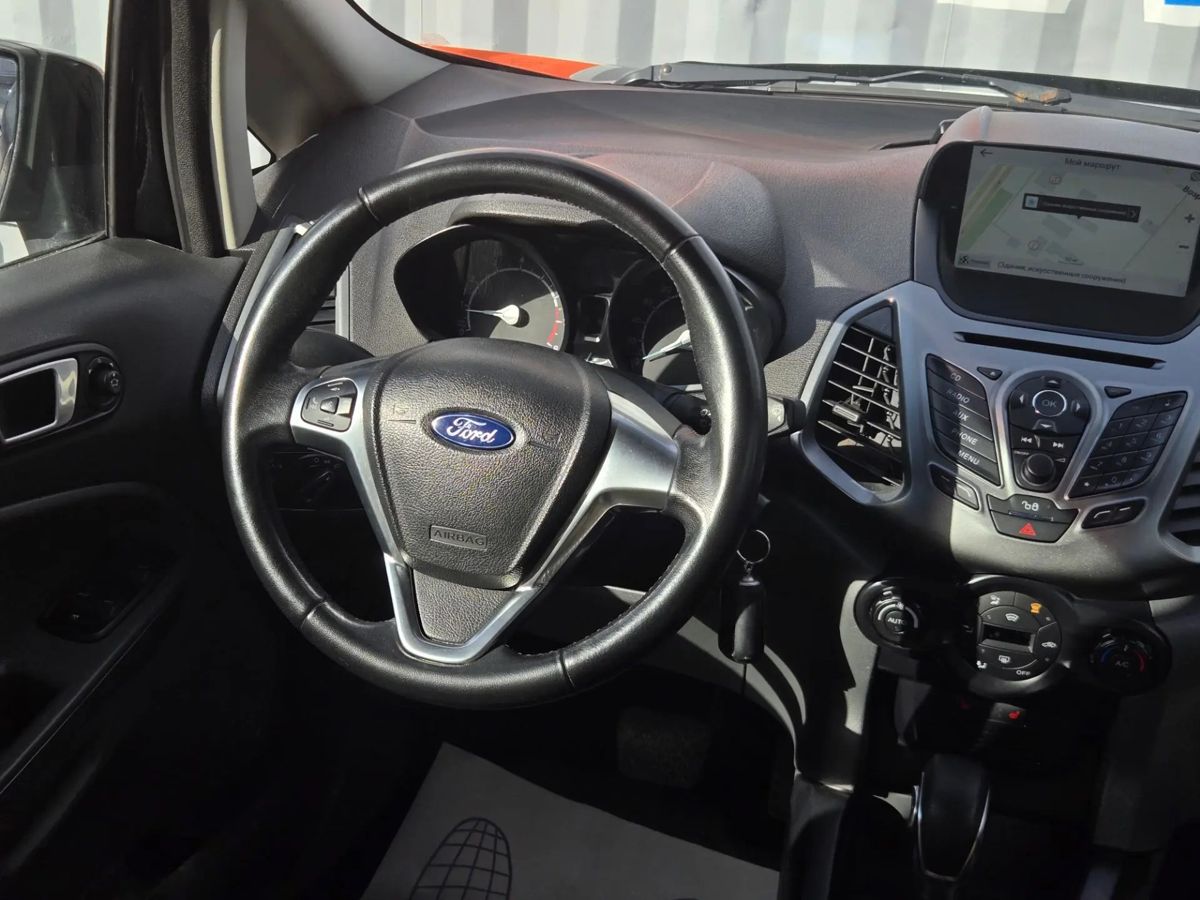 Ford EcoSport — фото 18
