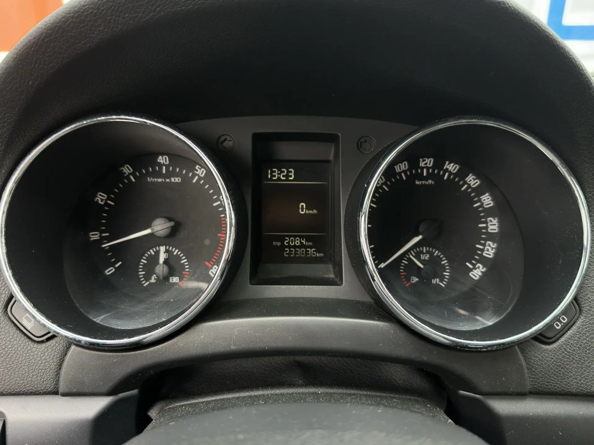 Skoda Yeti — фото 16