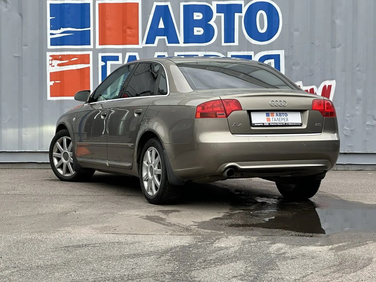 Audi A4 — фото 4