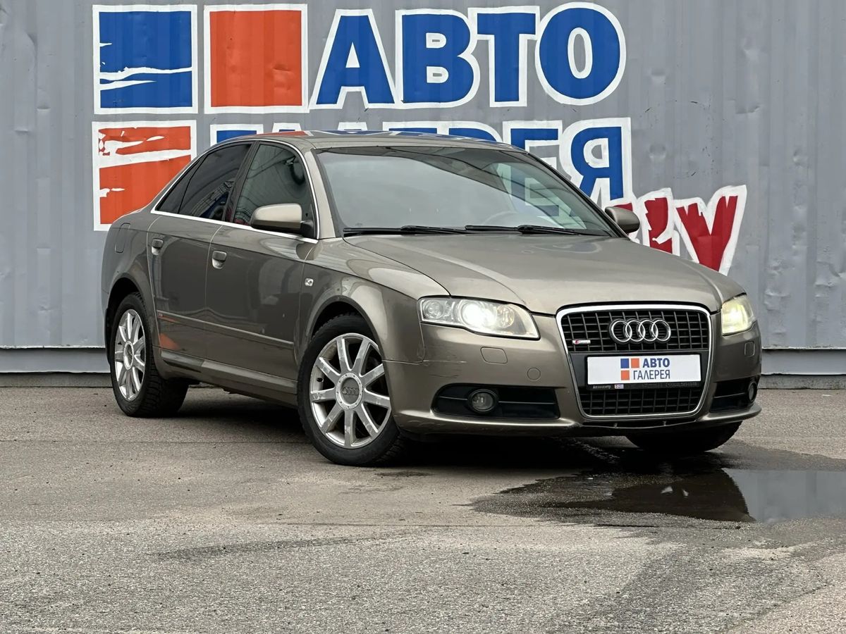 Audi A4 — фото 2