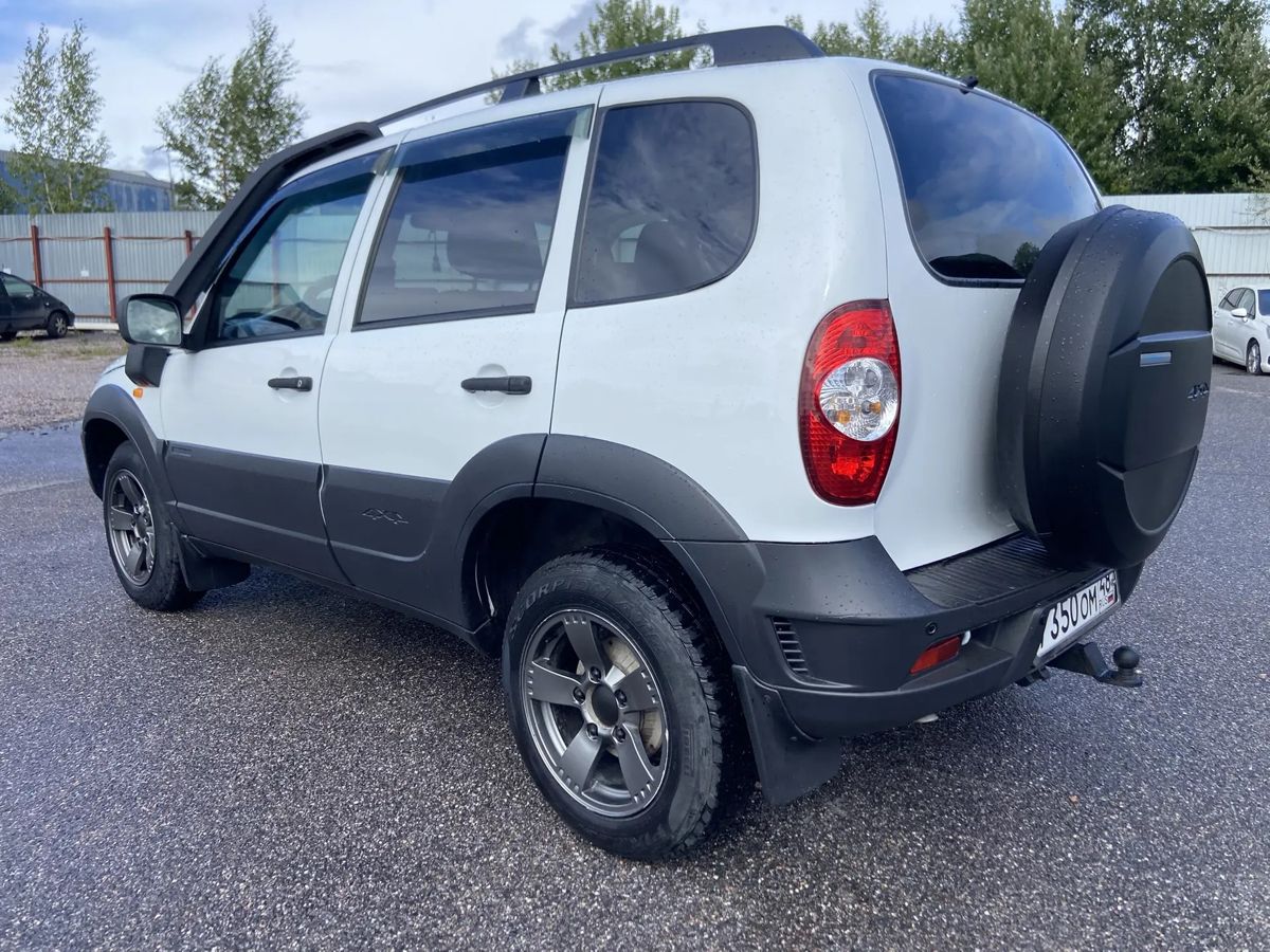 Chevrolet Niva — фото 6