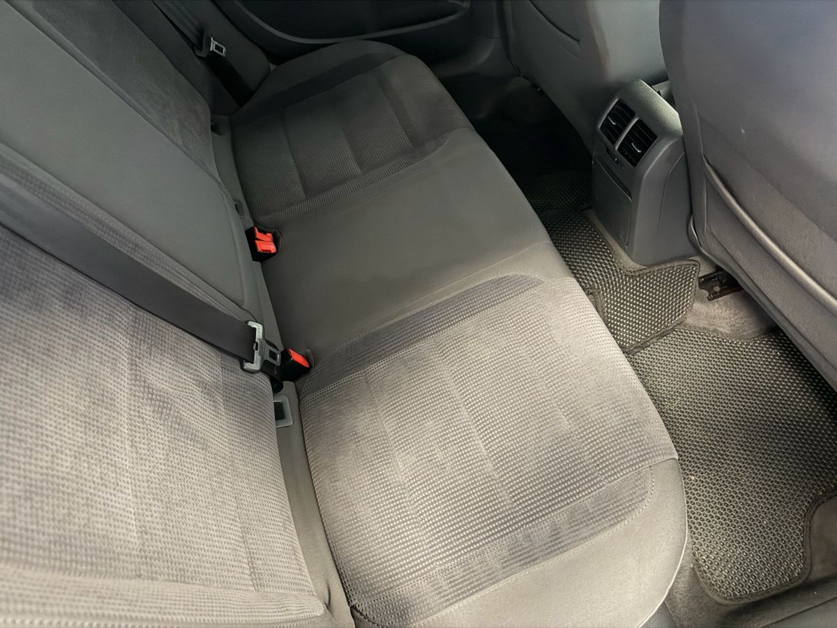 Volkswagen Jetta V
