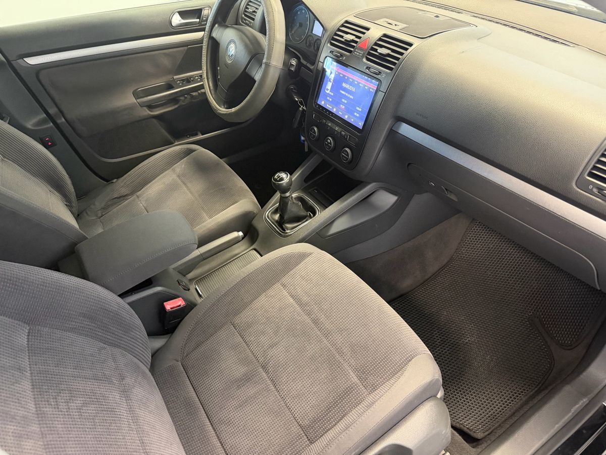 Volkswagen Jetta V
