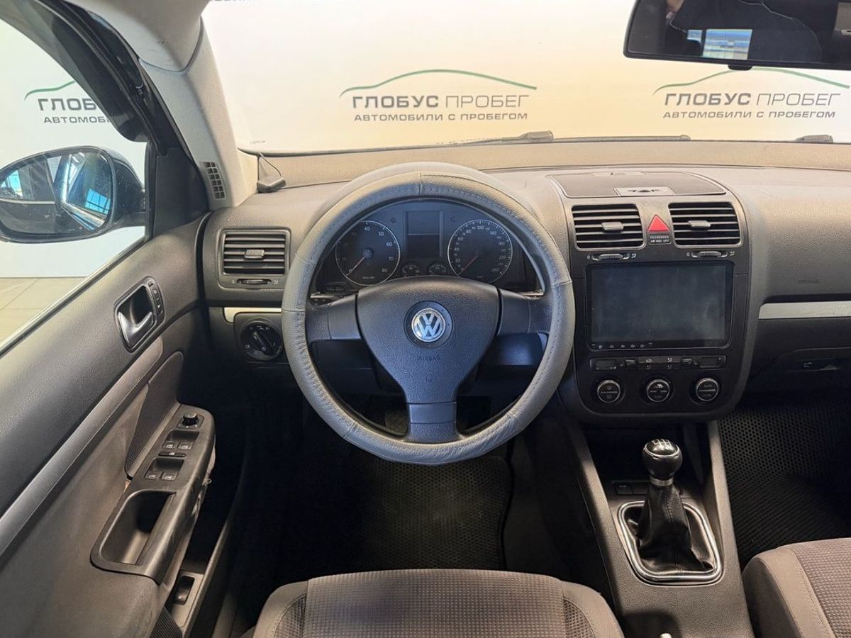 Volkswagen Jetta V