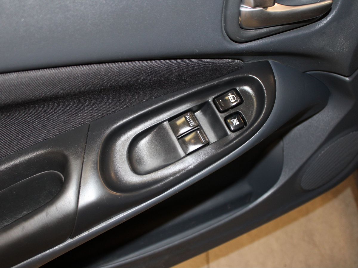 Nissan Almera II (N16) Рестайлинг