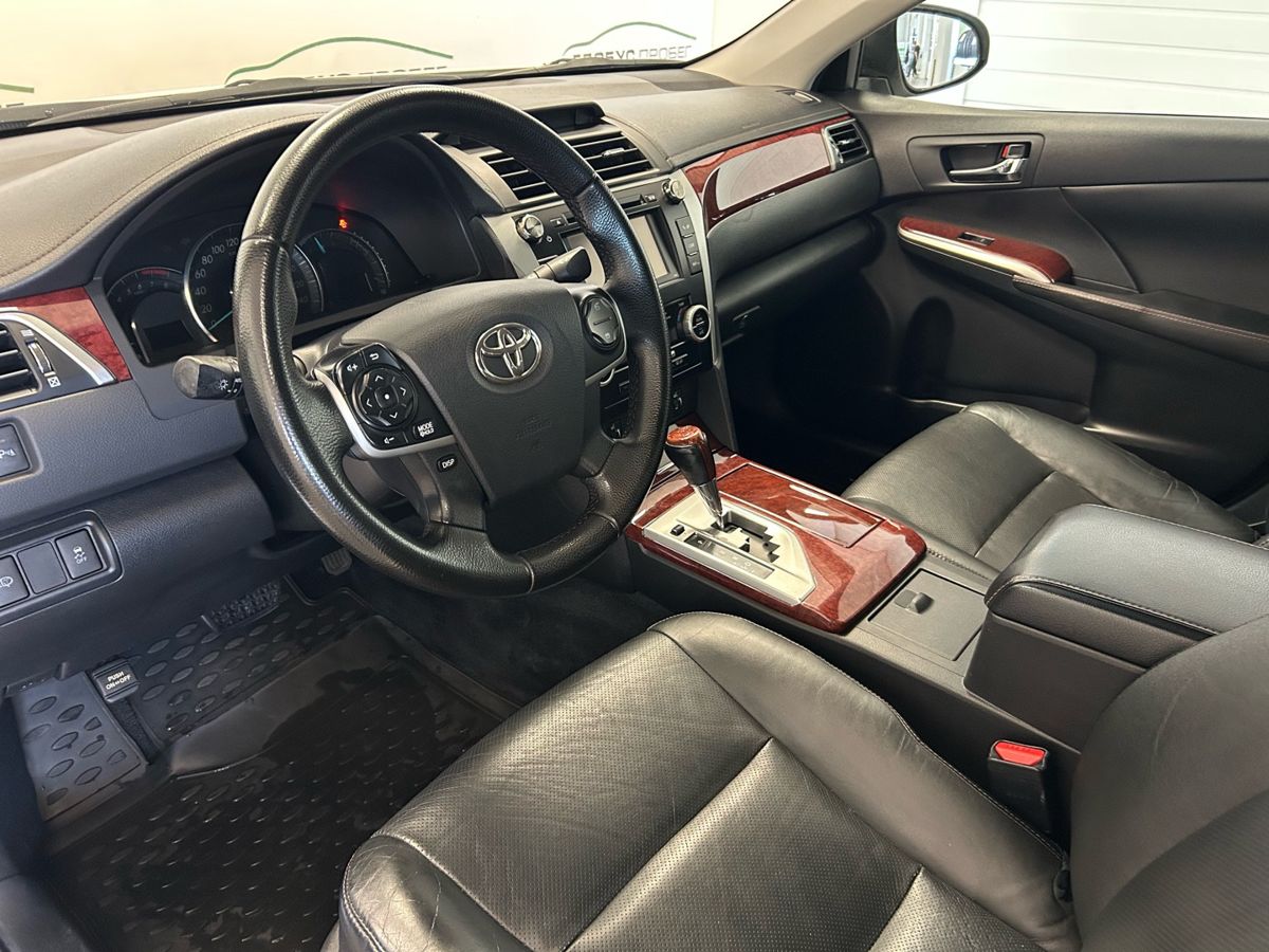 Toyota Camry VII (XV50)