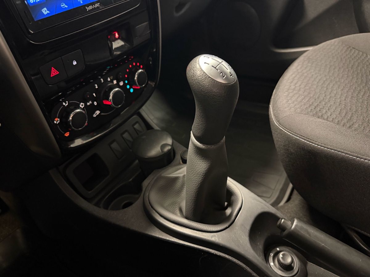Nissan Terrano III (D10)