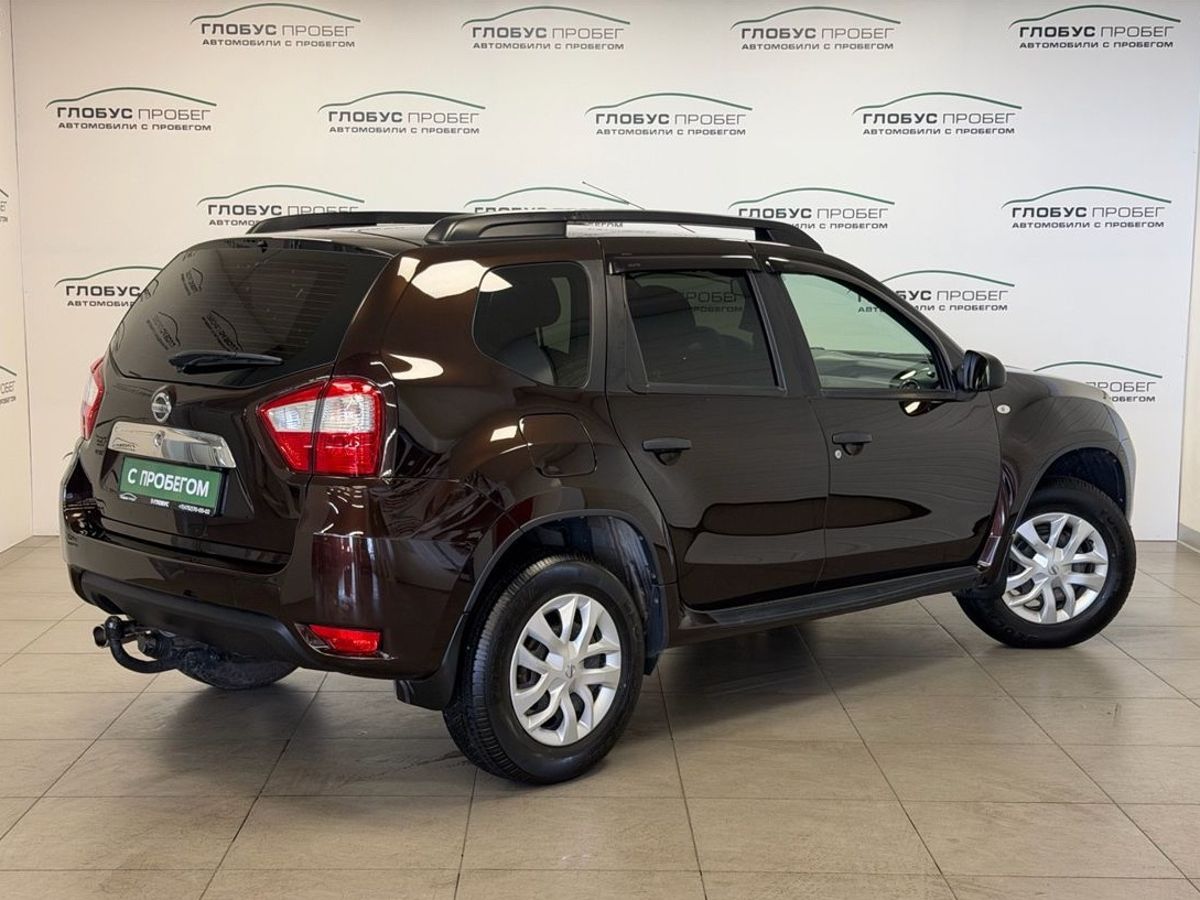 Nissan Terrano III (D10)