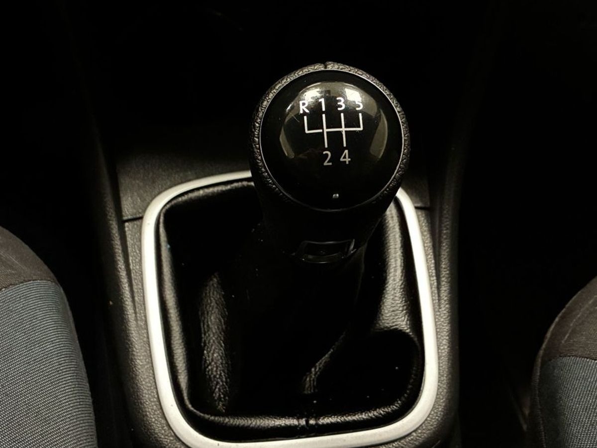 Volkswagen Polo V Рестайлинг