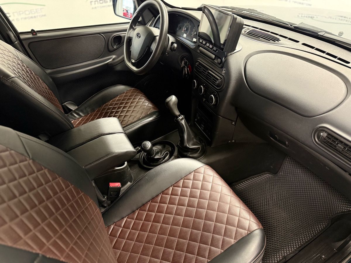 Lada (ВАЗ) Niva Travel I