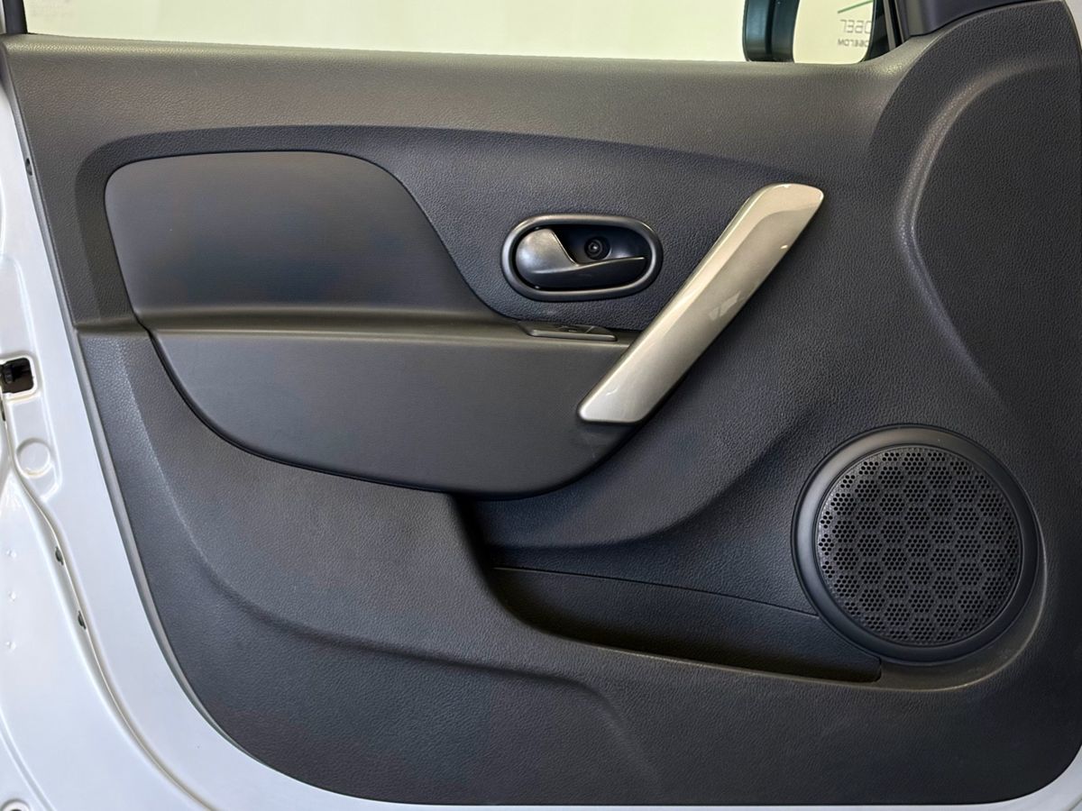 Renault Sandero II Рестайлинг