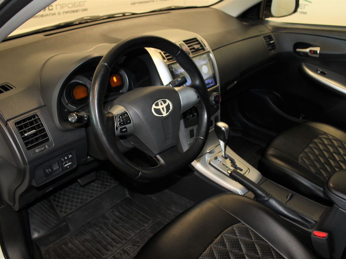 Toyota Corolla X (E140, E150) Рестайлинг
