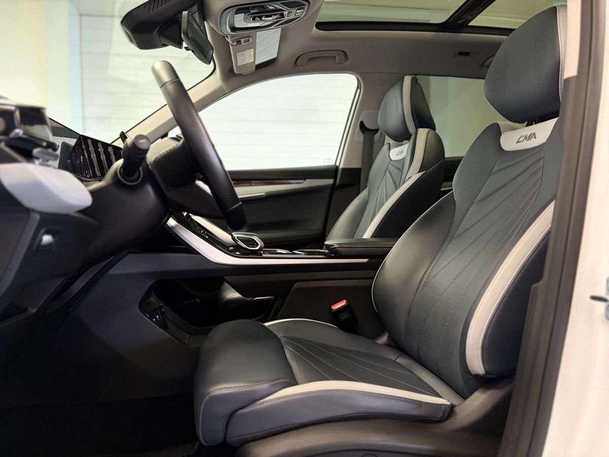 Geely Atlas II