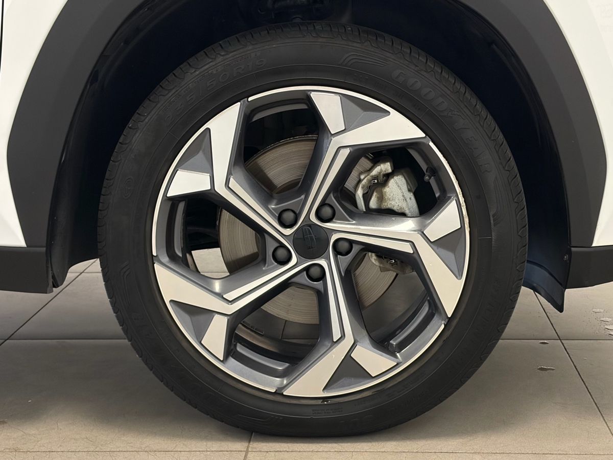 Geely Atlas II