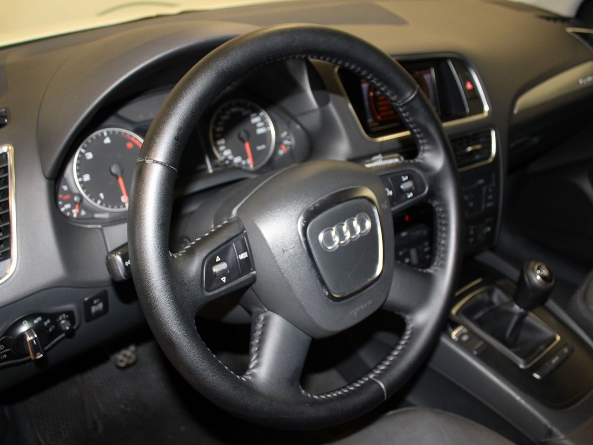 Audi Q5 I (8R)