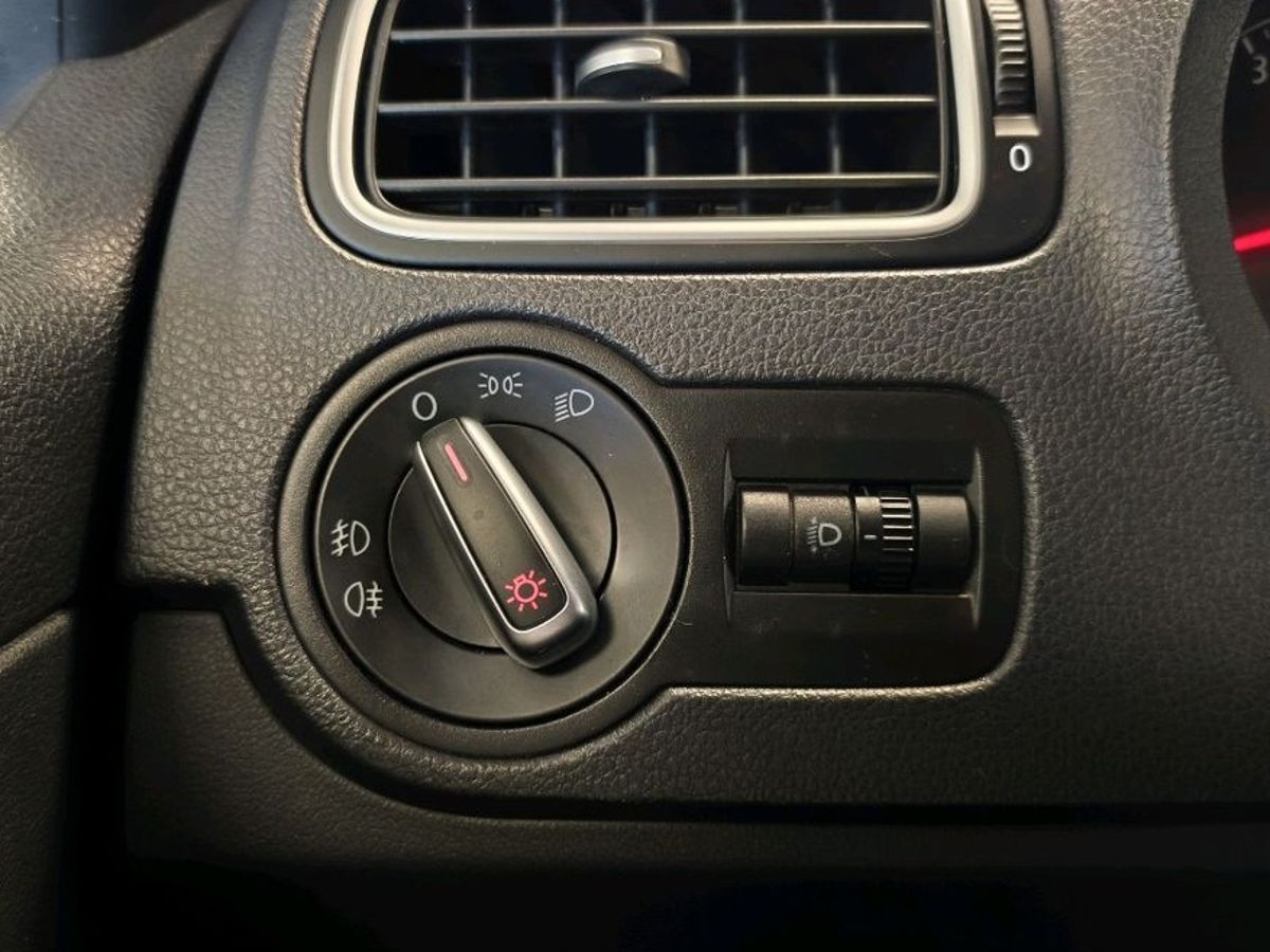 Volkswagen Polo V Рестайлинг