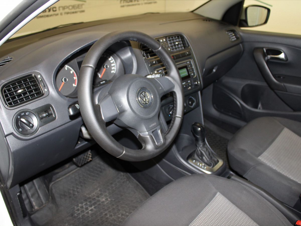 Volkswagen Polo V