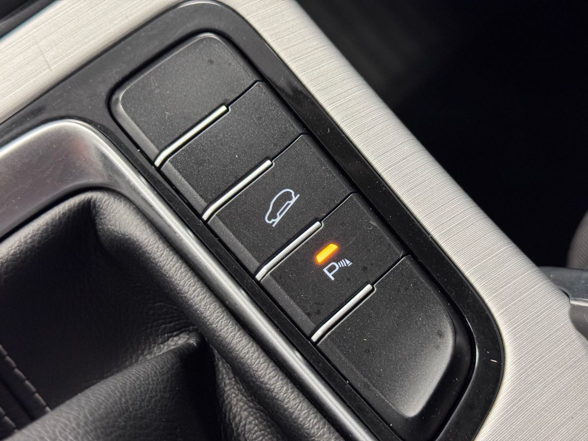 Geely Atlas I
