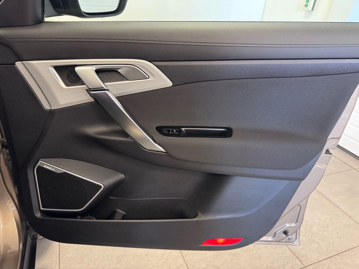 Geely Atlas I