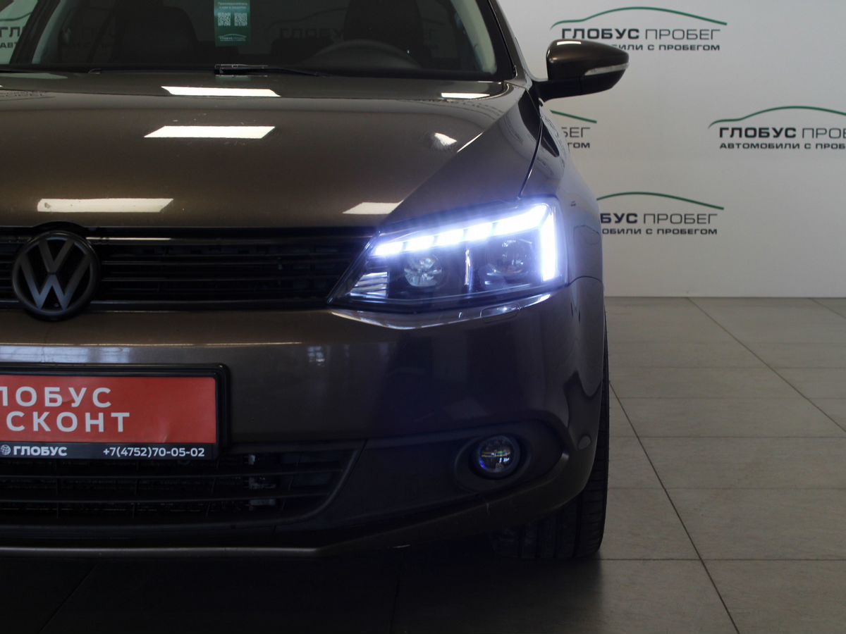 Volkswagen Jetta VI
