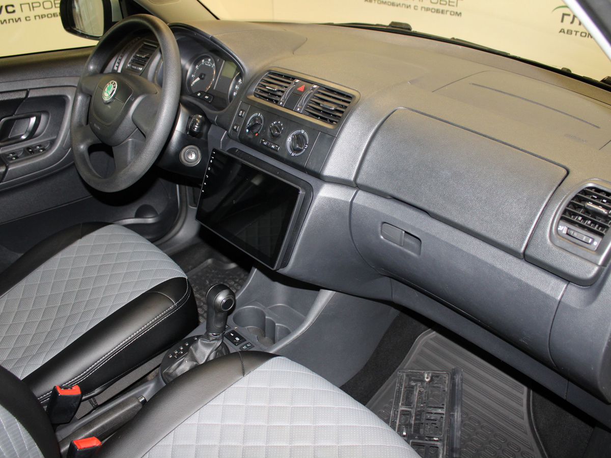 Skoda Fabia II Рестайлинг
