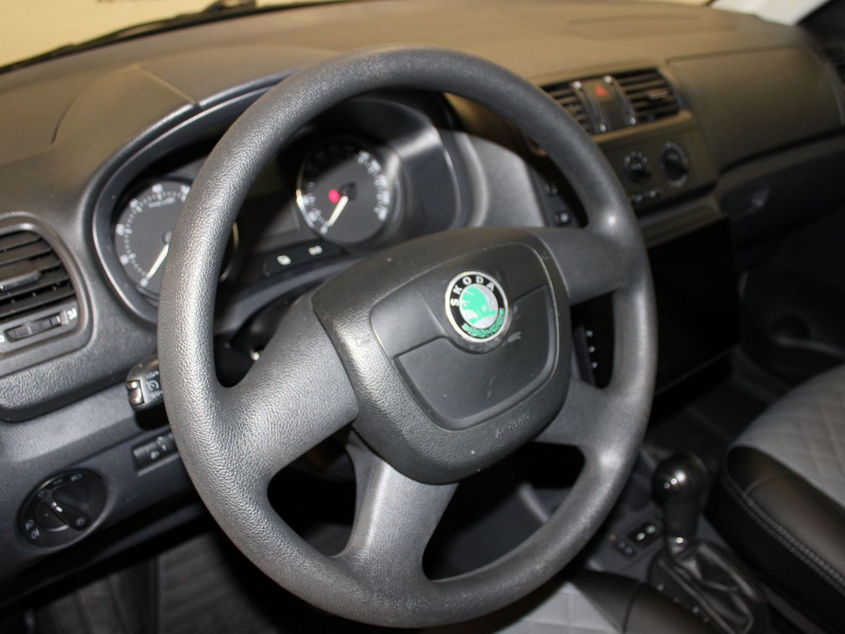 Skoda Fabia II Рестайлинг
