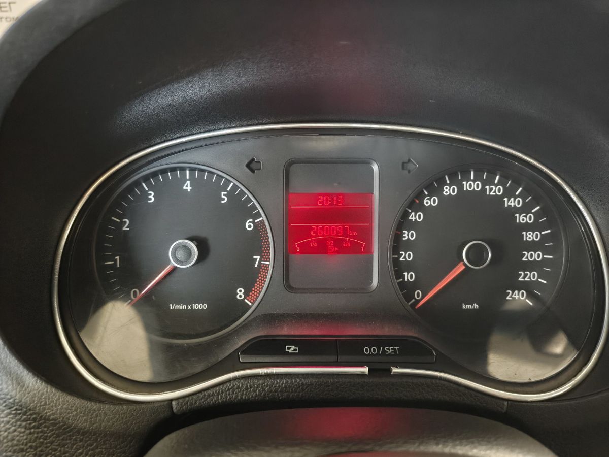 Volkswagen Polo V
