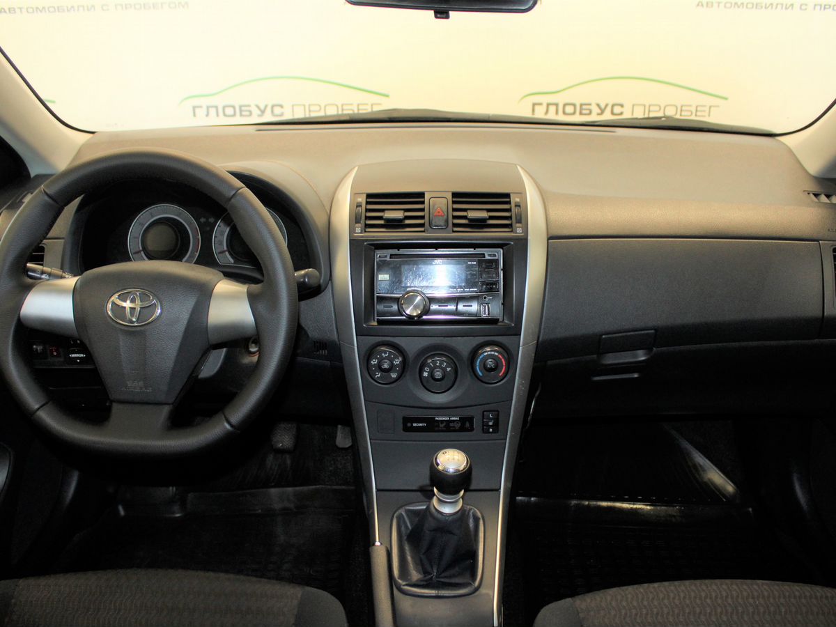 Toyota Corolla X (E140, E150) Рестайлинг