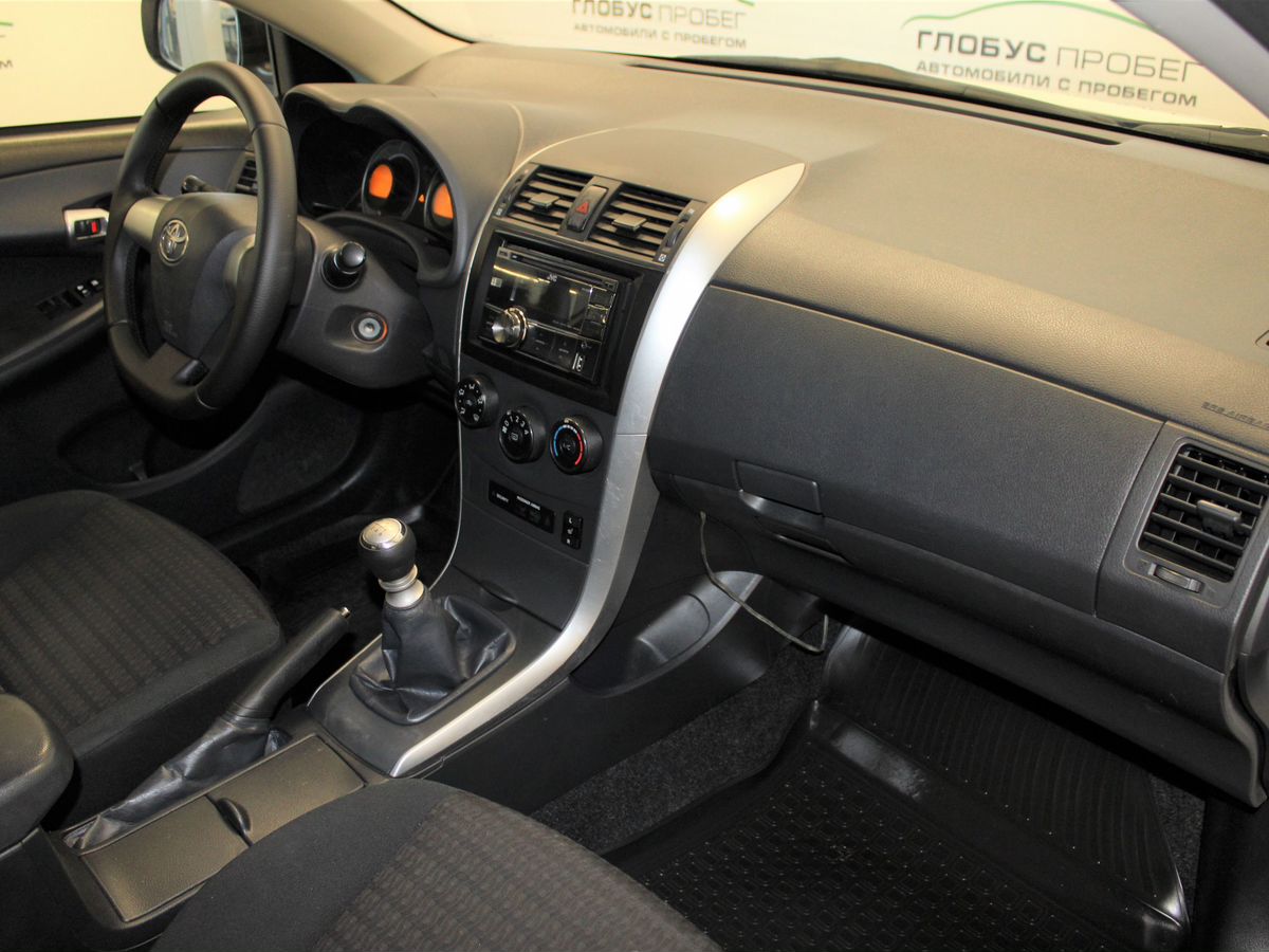 Toyota Corolla X (E140, E150) Рестайлинг