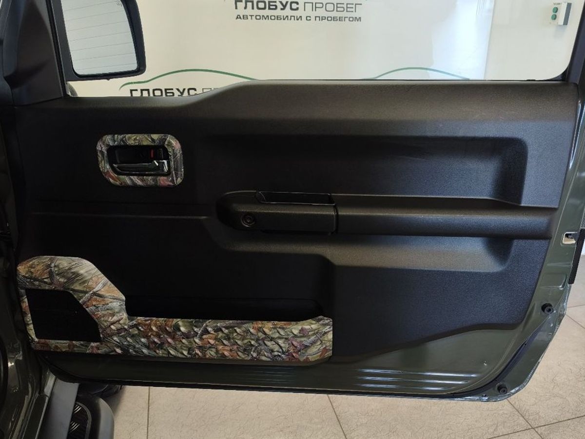 Suzuki Jimny IV
