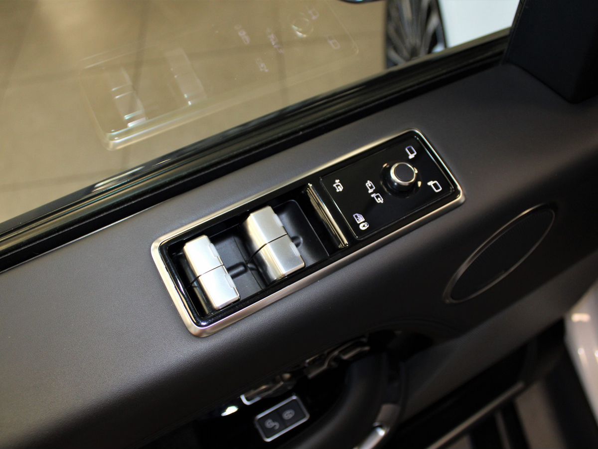 Land Rover Range Rover IV Рестайлинг
